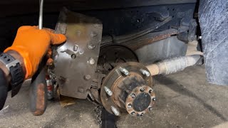 Isuzu NPR box truck rear brakes and studs replacement