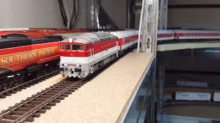 Slovak Railways ŽSSK Class 757 + HO Scale Roco ZSSK Class 750