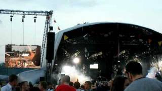 Pieces (live) - Chase & Status ft Plan B @ Lovebox, Victoria Park -- 16 July 2010