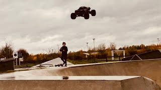 Traxxas Maxx & E Revo 1/16 VXL Skate Park Bash