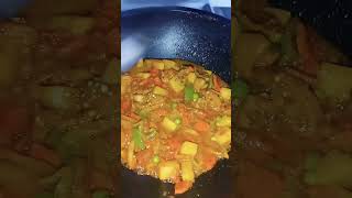 easy and delicious mix vegetables Pakistani style~#traditionalfood#quickrecipes#indianfood#shorts