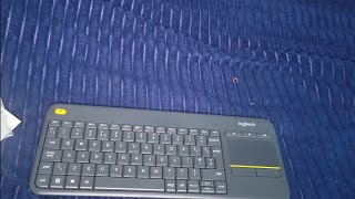 Logitech Media K400 Plus wireless 2 in 1 Keyboard and trackpad