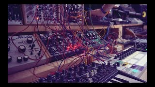 Having fun with the modular gear (Dreadbox Arturia Doepfer MakeNoise) - Riamiwo StudioVlog 73