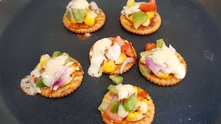 Cheesy monaco pizza bites | Biscuits pizza | Party starters | Kids recipe