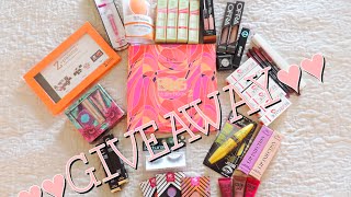 *CLOSED* HUGE INTERNATIONAL GIVEAWAY!!!