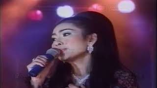 ឈុតសំដែង ទុំទាវ Tum Teav Performance by Ampor Tevi, Som BoLida and Tep Rindaro (2000)