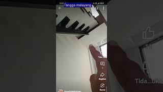 Tangga melayang untuk rumah minimalis