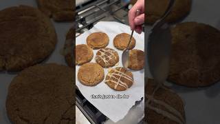 🔥🍪 Cinnamon Roll Stuffed Snickerdoodle Cookies. Sweet & Chewy!!! 🤤 #shorts #easyrecipe