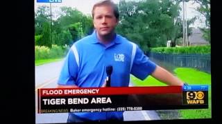 💃💃💃kid dancing video bombing news reporter during louisiana flash flooding 2016 lmao😂😂😂