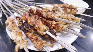 Calimero Cafeteria Sharjah عکس کالیمیرو, مطعم كاليميرو الشارقة | chicken and mutton kebab on skewers