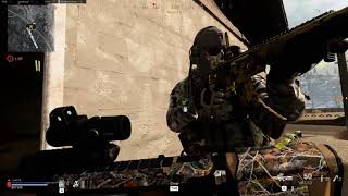 COD: Modern Warfare (Warzone) - Random guy in my  path