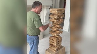 Jenga oyununda akıllıca hamle yapan adam!