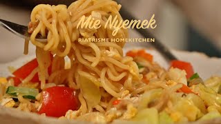 Masak Mi Nyemek Pakai Mie Instan Terenak Sedunia Ga Ada Lawannya (Indomie)