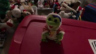 Gemmy Christmas frogz deck the halls