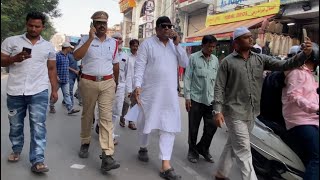 Syed Sohail Quadri stops Charminar Traffic CI from issuing the spot challans of the Footpath Vendors