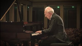 Maurizio Pollini for Beethoven - Piano Sonata No. 16 in G major, Op. 31 no. 1