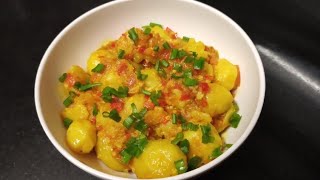 Aloo Dum Recipe || Easy Aloo Dum Recipe With Onion and Garlic || Mesha's Cooking Channel