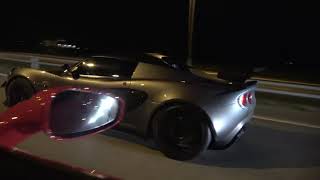 Ferrari 458 with straight pipes surprised by a little LOTUS ELISE!