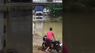 bharatbenz lovers #bharatbenz crossing the water 💦 what a crazy horse power