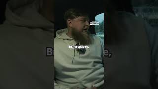 Михеев и Павлов удивляются новой Ладе Веста 😂#shorts