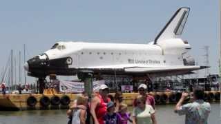 Space Shuttle mock-up arrives in Houston