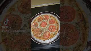 Pesto Pepperoni & Tomato Pizza