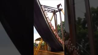 360° Looping Pirate Ship #shorts #themepark #pirateship #rollercoaster