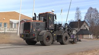 Ljungby L13 | Sweeping road with Holms PH pickup sweeper