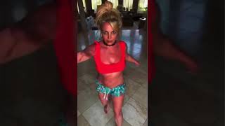 Britney Dancing On Bad Guy of Billie Eilish