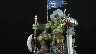 Halimaw King Hulk on Throne