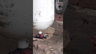 lpg cyalnder cleaning #youtubeshorts #viralshort #lpgcarinpakistan