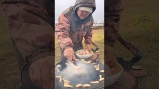 Food tastes better on a campfire😋 / Еда на костре вкуснее😋 #pandasakha #food #fyp