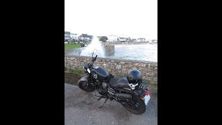 hyosung bobber à Larmor plage ( les grandes marées alerte submersion )