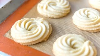 BUTTER SWIRL SHORTBREAD COOKIES - Christmas and Holiday Baking