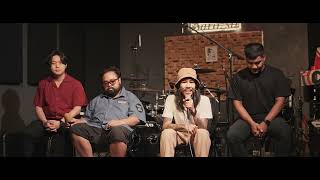 เรือใบไม้ - คณะหลานยายอิ่ม [ Live Session At BaroszoStudio ]