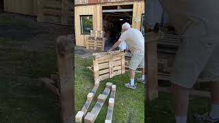 Deconstructing pallets for future use