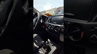 satılık 2011 Mitsubishi L 200 iç görünümü fiyat bilgisi için açıklamalardaki linke tıklayınız