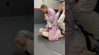 High Mount Escape #bjj #brazilianjiujitsu #jiujitsu #mma #sambo #wrestling #judo #grappling #mount