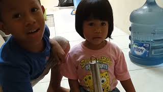 Bikin Banana Pancake Enak Yuk || Fun Cooking with Uming || Uming dan Kakak Suka