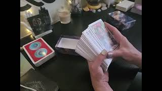 The unboxing of Intuitive Kev's Kipper-ish Deck I just recieved!