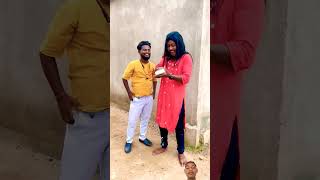 girlfriend ke liye Kitni bech ke liye iPhone #comedy #youtubeshorts #comedy 😂