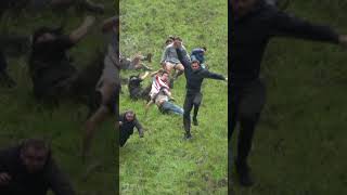 Cырная гонка 😂 #cheeserolling