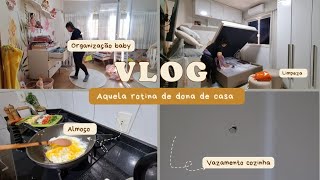 Vlog | Reorganizei o quarto da Pérolla | Almoço | Abriu um buraco no teto | Caminhada com carrinho