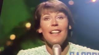 HELEN REDDY - AIN'T NO WAY TO TREAT A LADY - 1975 - QUEEN OF 70s POP