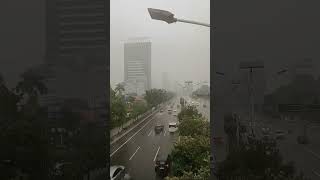 walaupun Jakarta dilanda hujan terus namun saat ini tdk banjir #jakarta #beritaterkini #beritaviral