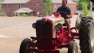 August Featured Tractor - 1962 Ford 801 (841) Powermaster