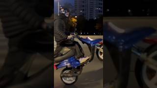 Внезапно появился! TGK: aerox_tim #stunt #stuntrider #moto #motovlog #stuntriding #aerox_tim