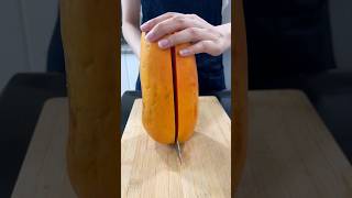 #cuttingskills papaya #cuttingfruit #fruitcutting #live with natural #fruits lover#trendingshorts