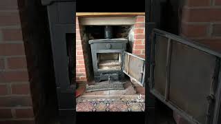 #ecco #woodburners #stoves #masonry #eccostove #hetas #stoveinstaller #emissions #woodburner