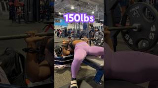 WOMEN PAUSE BENCHES 150lbs FOR REPS! #fitness #girlswholift #gymworkout #workout #gymlife #gym